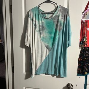 Celeste Teal and Gray Short Sleeve Top